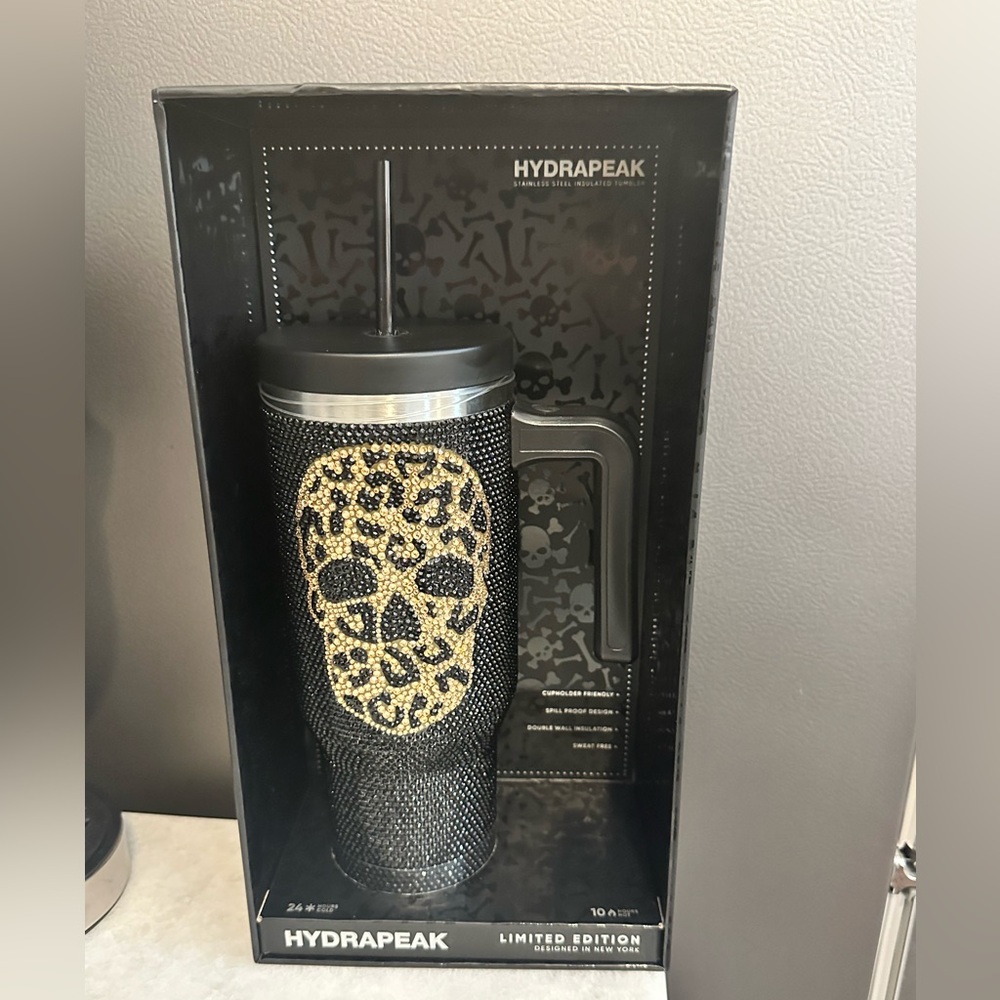 HydraPeak Limited Edition New York Design 40oz Unique Skull Face Tumbler - NIB